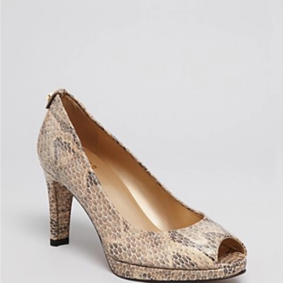 Stuart Weitzman Shoes - Stuart Weitzman Logo Plainfield Sea Crystal Mushroom Snake Heels